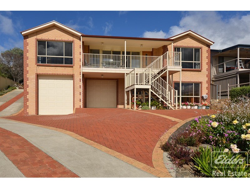 13 Laurie Avenue, Encounter Bay SA 5211