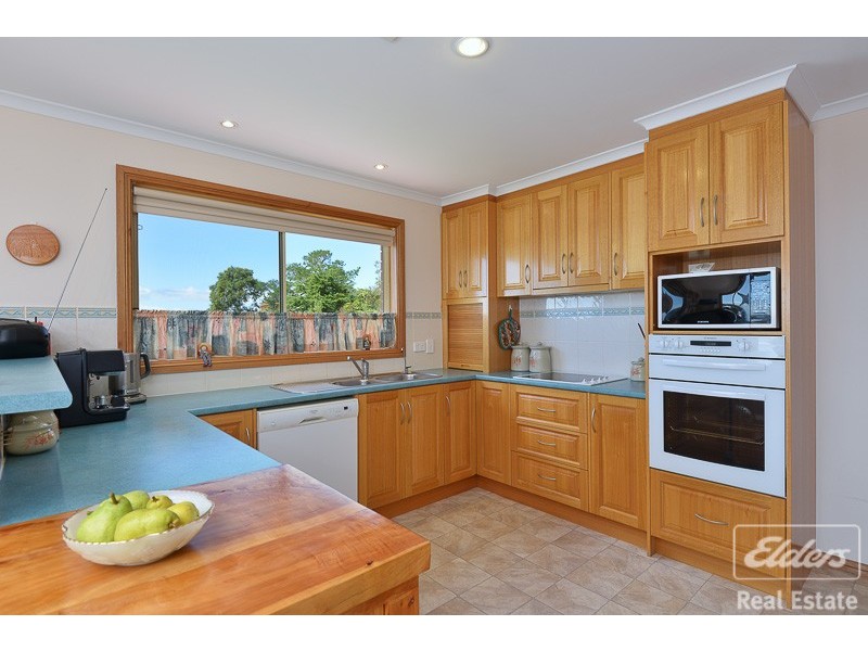 13 Laurie Avenue, Encounter Bay SA 5211
