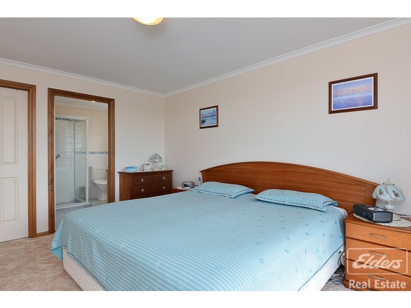 13 Laurie Avenue, Encounter Bay SA 5211