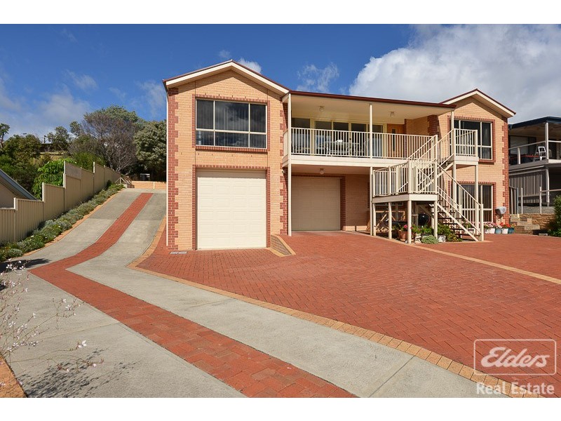 13 Laurie Avenue, Encounter Bay SA 5211