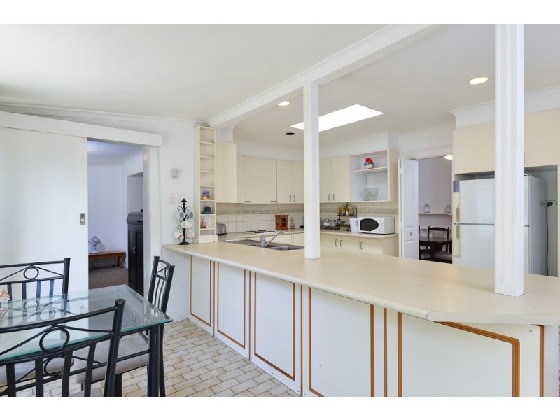 54 Seaview Rd, Victor Harbor SA 5211