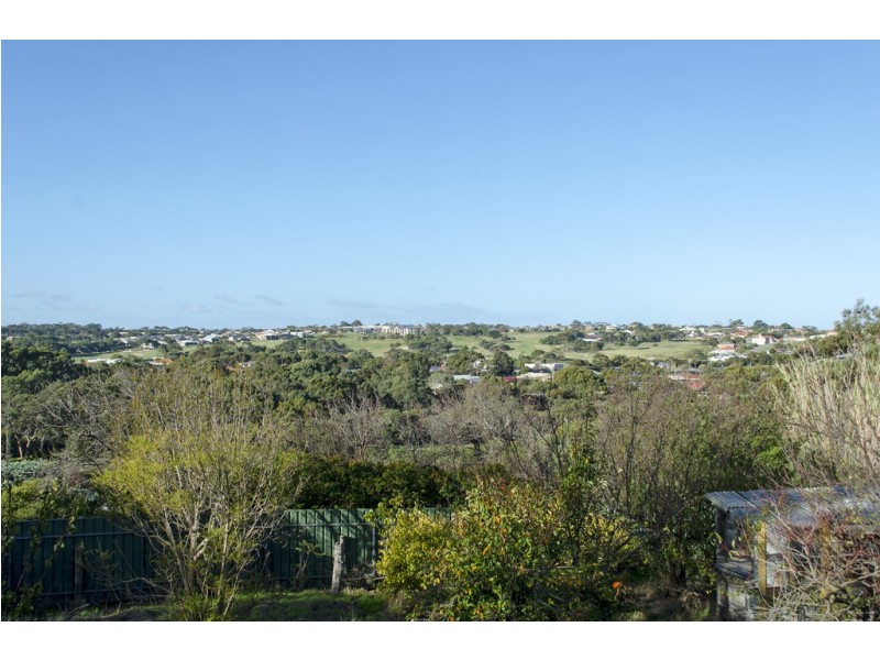 27 Valley View Road, Victor Harbor SA 5211