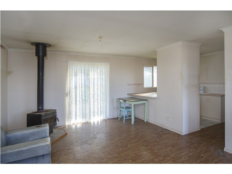 27 Valley View Road, Victor Harbor SA 5211