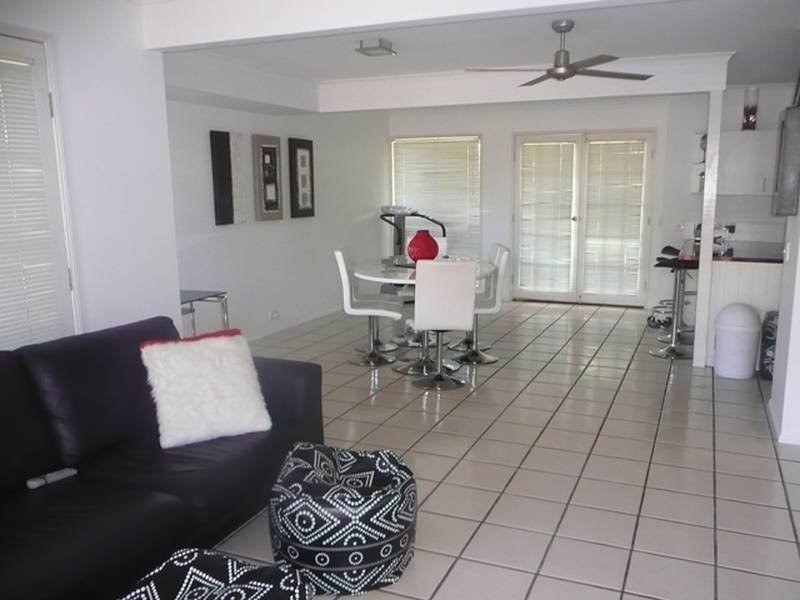 33/12 Robert St, Noosaville QLD 4566