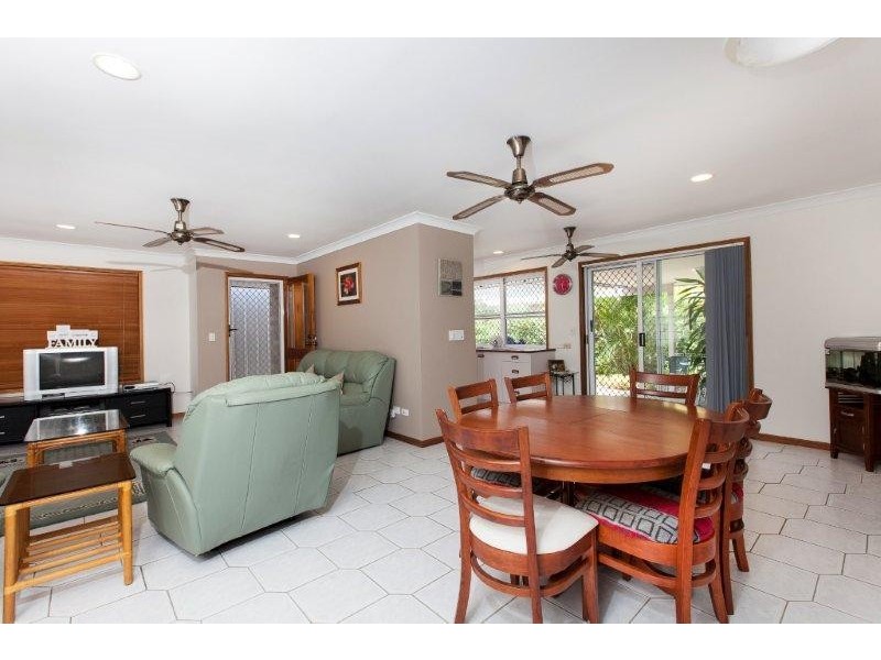 6 Laurina  Ct, Tewantin QLD 4565
