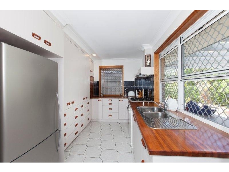 6 Laurina  Ct, Tewantin QLD 4565