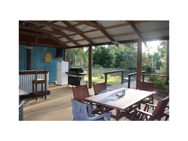 16 Greengate Rd, Cooroibah QLD 4565