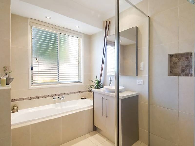 4 Cooba Place, Noosaville QLD 4566