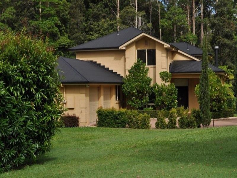 27 Stratford Park Dr, Pomona QLD 4568