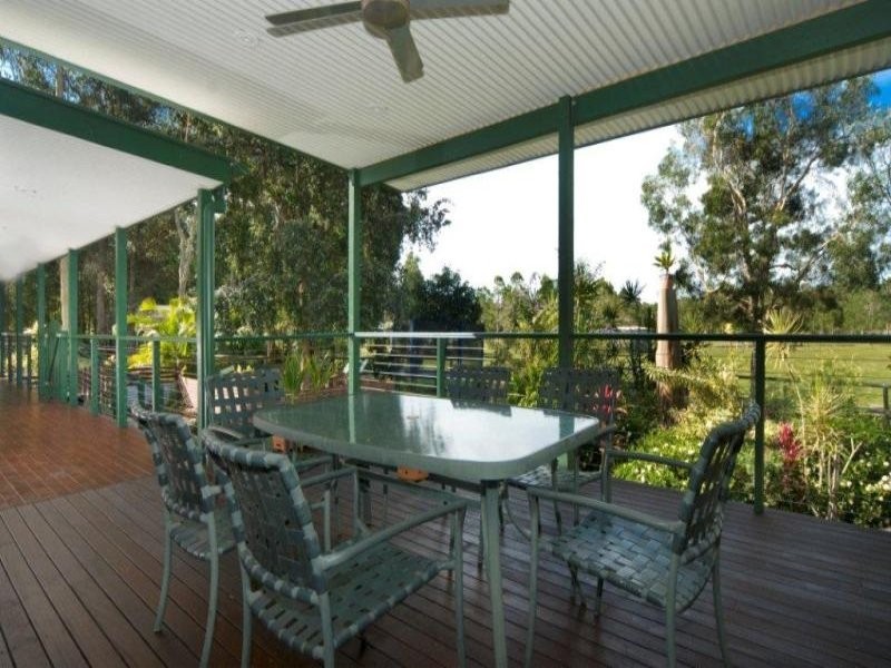 11 Stockwhip Ct, Cooroibah QLD 4565