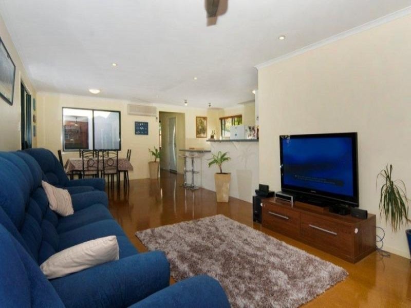 11 Stockwhip Ct, Cooroibah QLD 4565