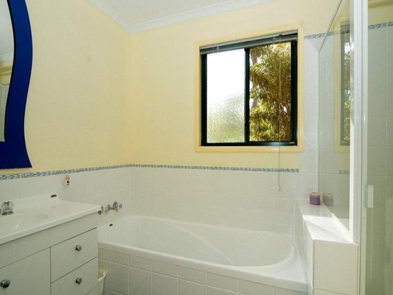 11 Stockwhip Ct, Cooroibah QLD 4565