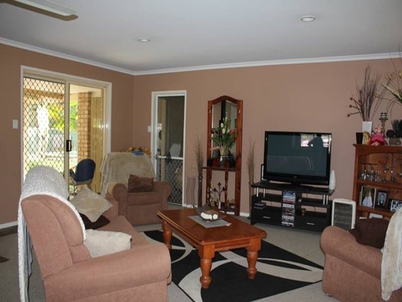 21 Silverdale Ct, Cooroibah QLD 4565