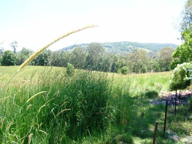 17 Henry Street, Cooran QLD 4569