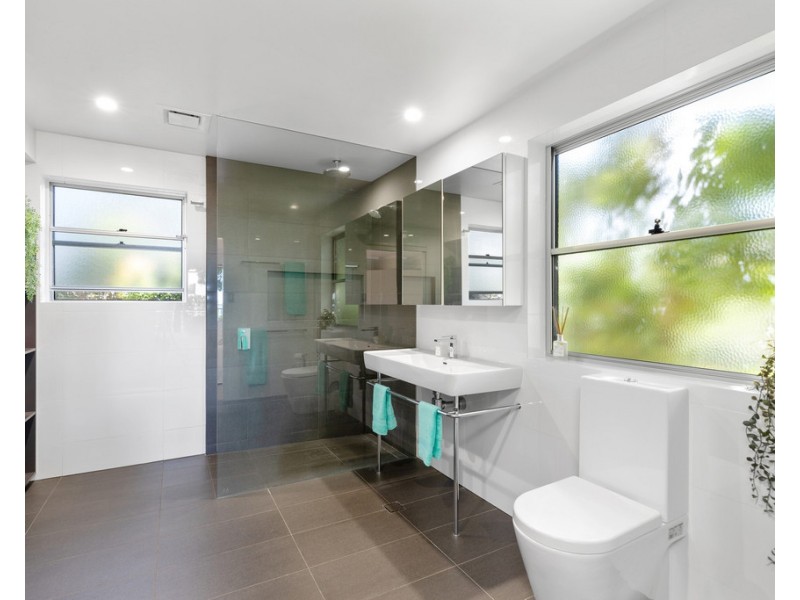 1/3 Pilchers Gap, Sunshine Beach QLD 4567