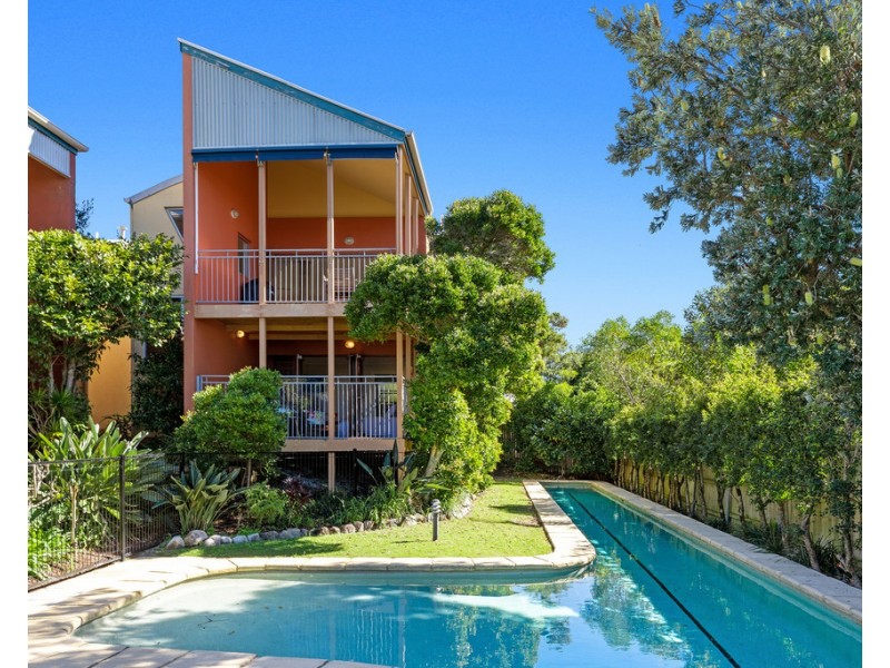 1/3 Pilchers Gap, Sunshine Beach QLD 4567