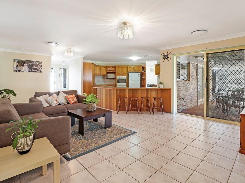 9 Paluma Street, Sunrise Beach QLD 4567