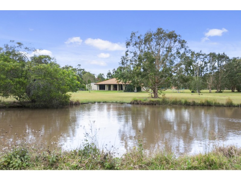 7 Murchison Lane, Cooroibah QLD 4565