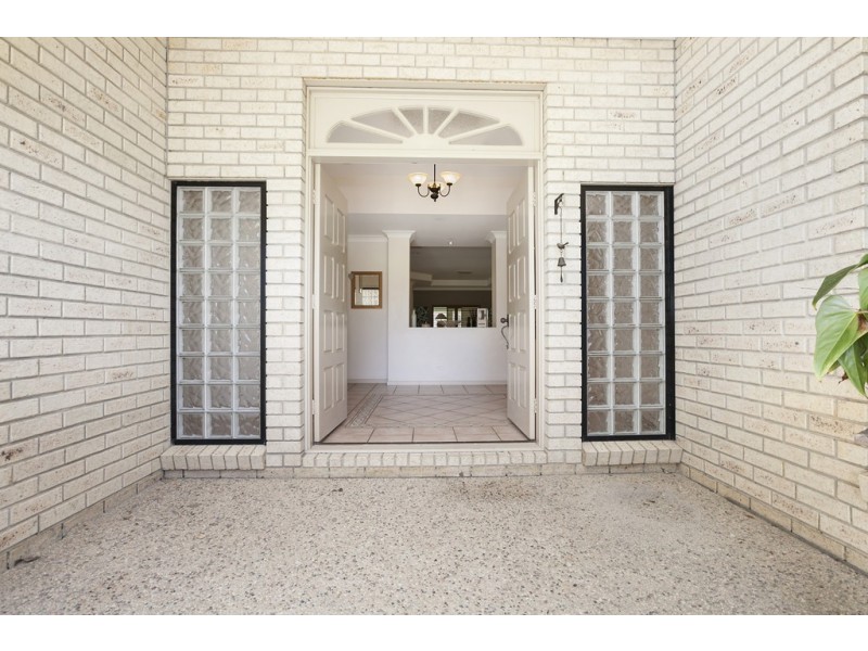 7 Murchison Lane, Cooroibah QLD 4565