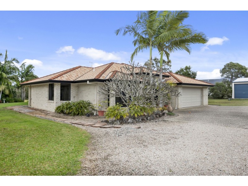 7 Murchison Lane, Cooroibah QLD 4565