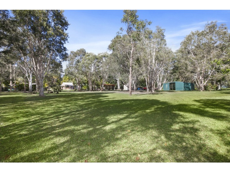 33 Illawarra Drive, Cooroibah QLD 4565