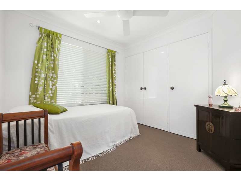 33 Illawarra Drive, Cooroibah QLD 4565