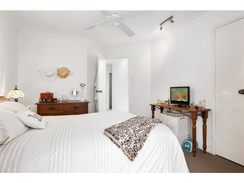 33 Illawarra Drive, Cooroibah QLD 4565