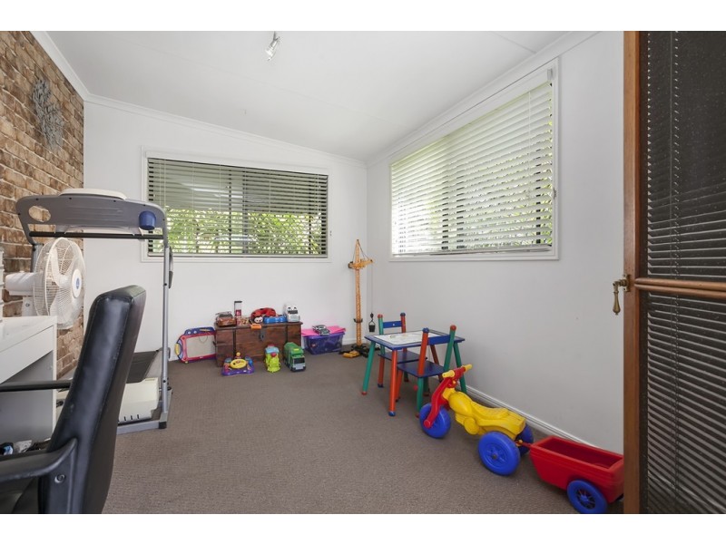 33 Illawarra Drive, Cooroibah QLD 4565