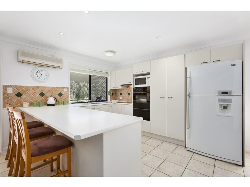 33 Illawarra Drive, Cooroibah QLD 4565