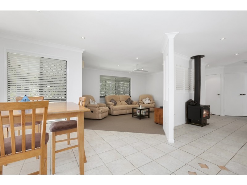 33 Illawarra Drive, Cooroibah QLD 4565
