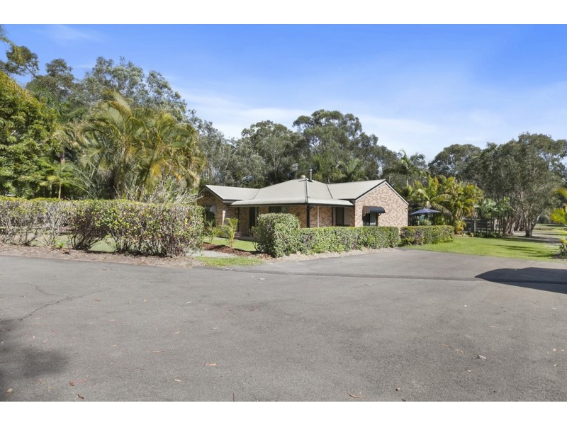 33 Illawarra Drive, Cooroibah QLD 4565