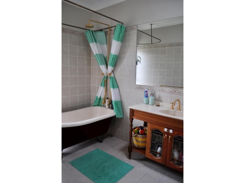 15 Glenridge Dr, Cooroibah QLD 4565