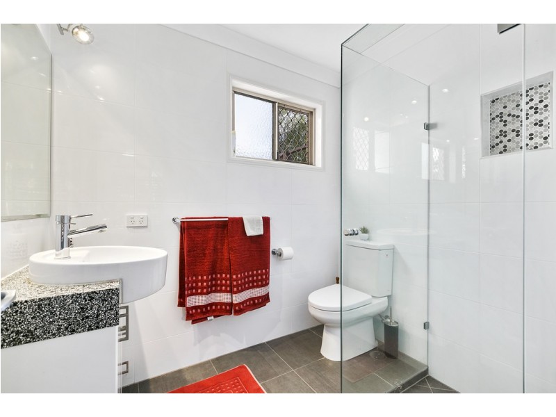 2 Bushlands Drive, Noosaville QLD 4566