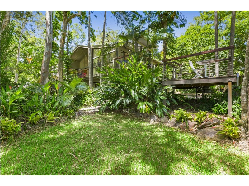 1 Lakeway Drive, Cooroibah QLD 4565