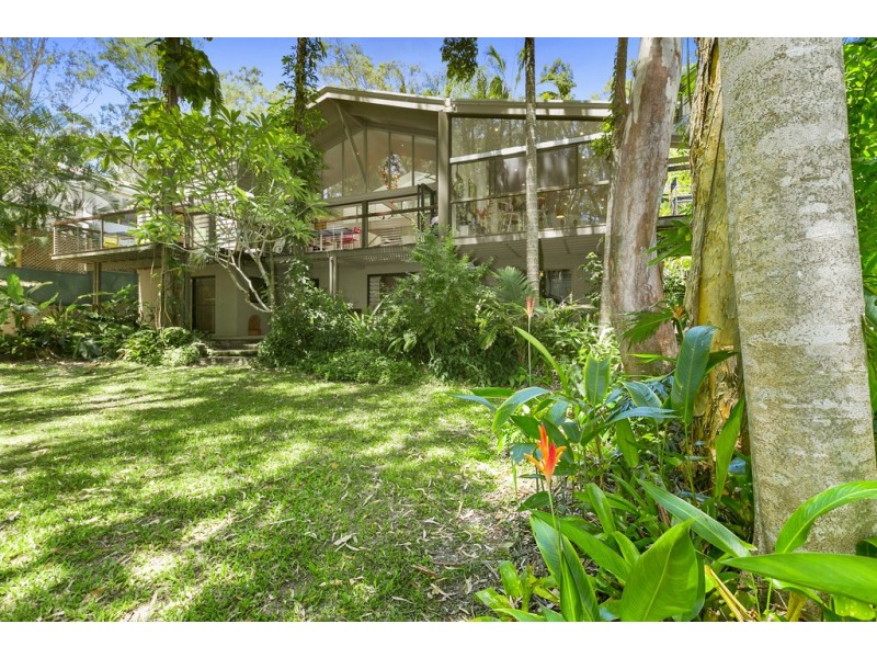 1 Lakeway Drive, Cooroibah QLD 4565