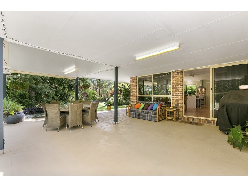 255 Lake Cooroibah Road, Cooroibah QLD 4565