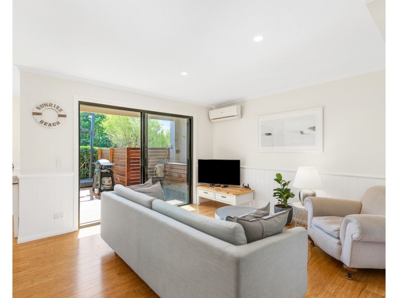 4/9 Beacon Court, Sunrise Beach QLD 4567