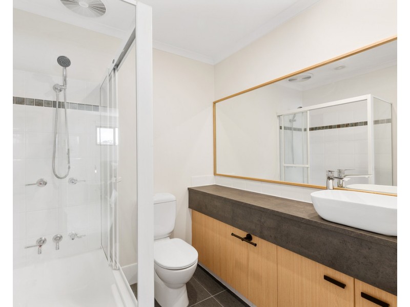 4/9 Beacon Court, Sunrise Beach QLD 4567