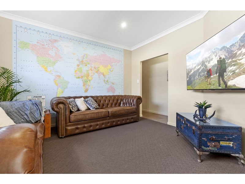 27 Sunset Way, Cooroibah QLD 4565