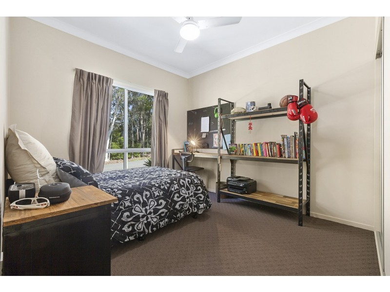 27 Sunset Way, Cooroibah QLD 4565