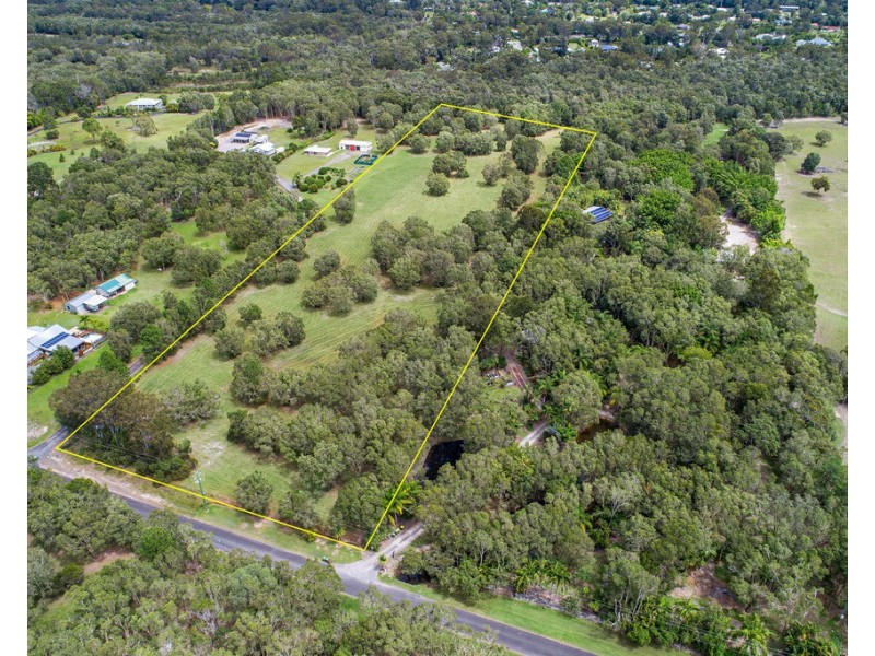 15 Jirrima Crescent, Cooroibah QLD 4565