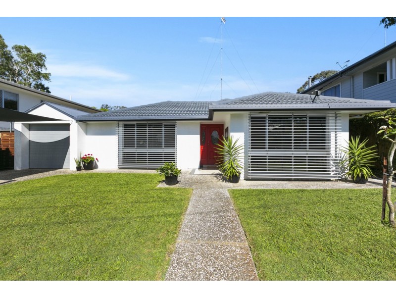 12 Darnley Street, Tewantin QLD 4565