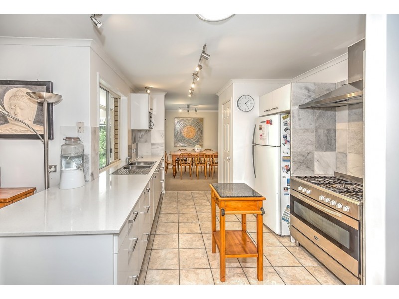 100 Furness Drive, Tewantin QLD 4565