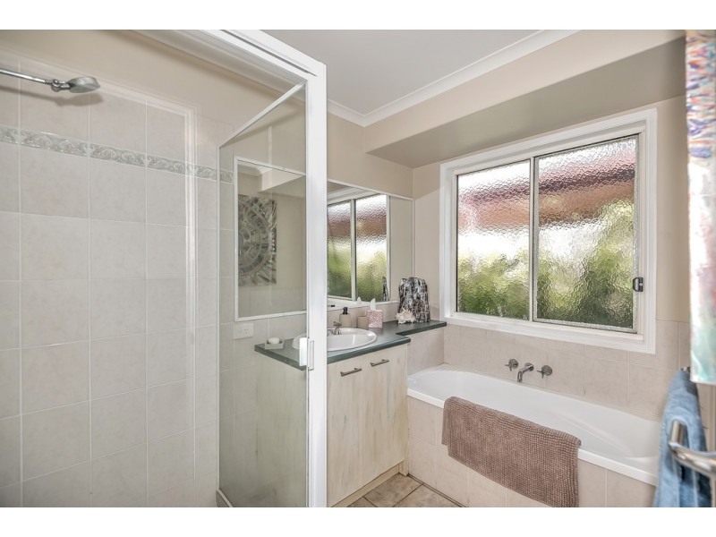 100 Furness Drive, Tewantin QLD 4565