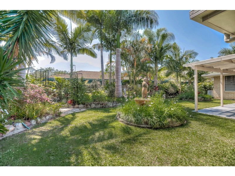 100 Furness Drive, Tewantin QLD 4565