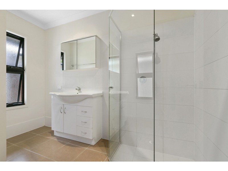 5a Lake Cooroibah Road, Cooroibah QLD 4565