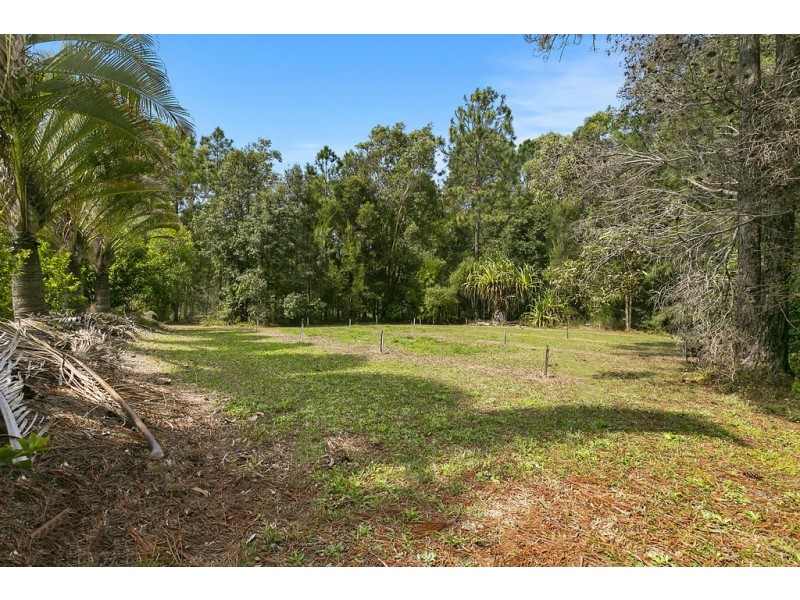 5a Lake Cooroibah Road, Cooroibah QLD 4565