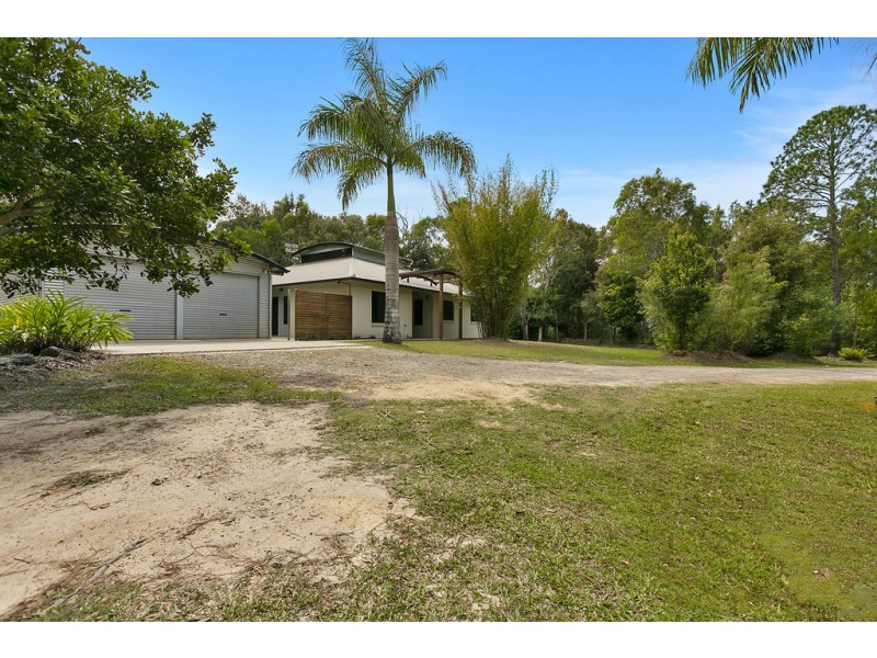 5a Lake Cooroibah Road, Cooroibah QLD 4565