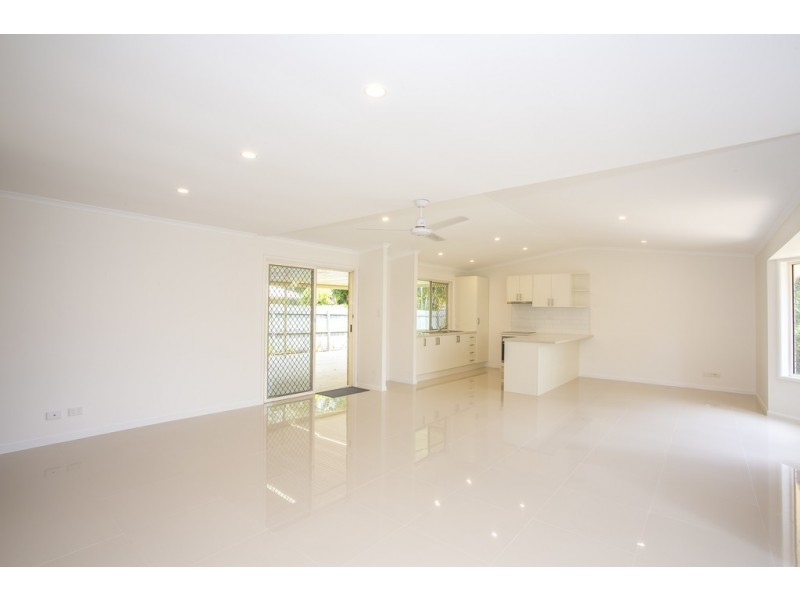 2 Troon Court, Tewantin QLD 4565