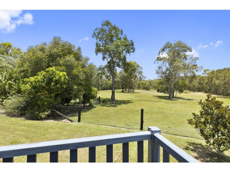 132 Illoura Place, Cooroibah QLD 4565